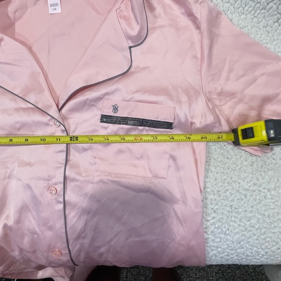 LARGE PINK SATIN VICTORIA’S SECRET 2 PIECE SHORTS PJ SET - Picture 7 of 10